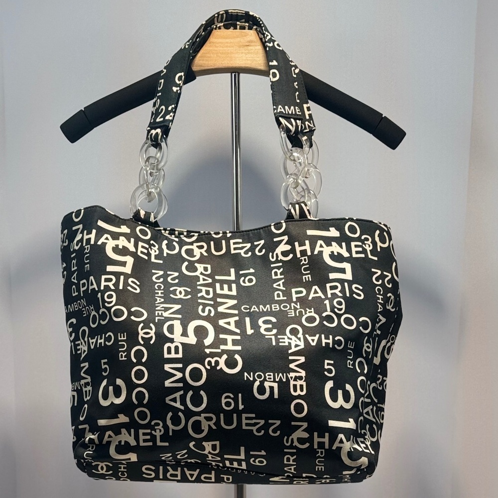 Chanel Vintage Rue Cambon Beach Tote~EUC